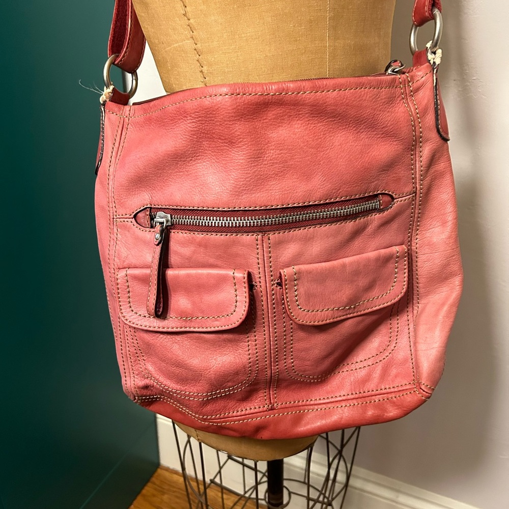 Red vintage fossil bag